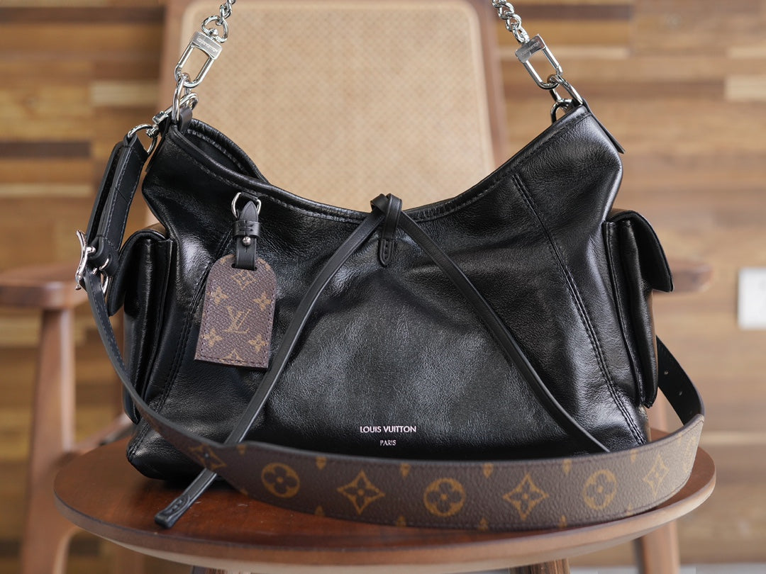 【ルイヴィトン】新作★大人気★Carryall NM|◆嬉しい大容量♪関税送料込み