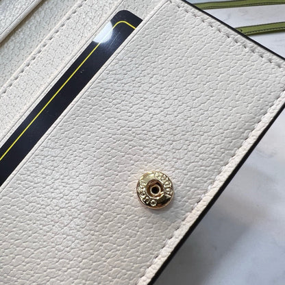 【グッチ】 便利でコンパクト！超薄型短財布 春夏新作