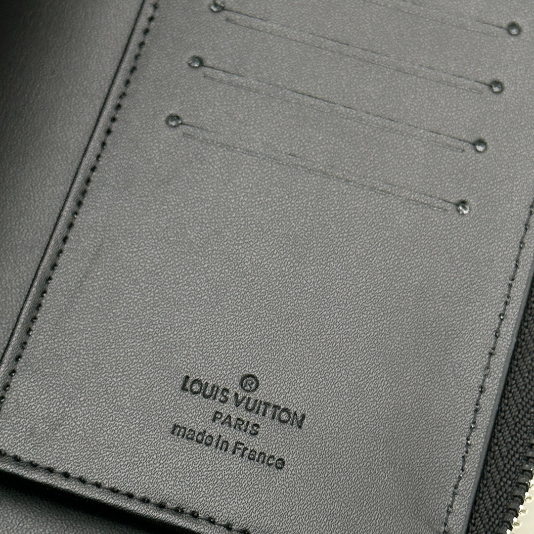 【ルイヴィトン】3タイプから選べる シャドウモノグラムで魅力倍増 今だけ特価